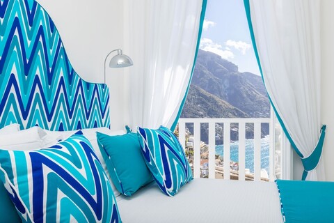 아도로 포지타노