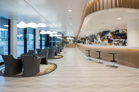 프라이즈 바이 래디슨, 베른 시티