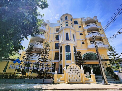 siri grand bangkok hotel