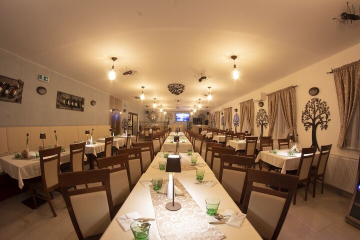 발라 펜지온 & 레스토랑-i