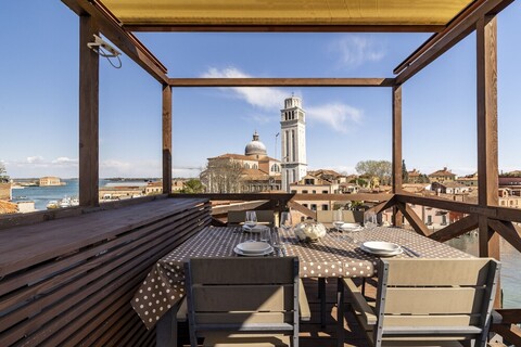 스카이라인 펜트하우스 바이 원더풀 이탈리아