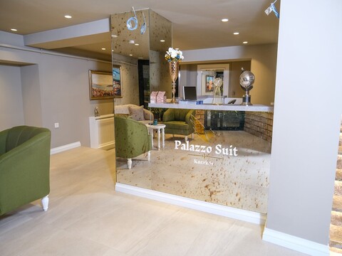 팔라초 수트 카라코이