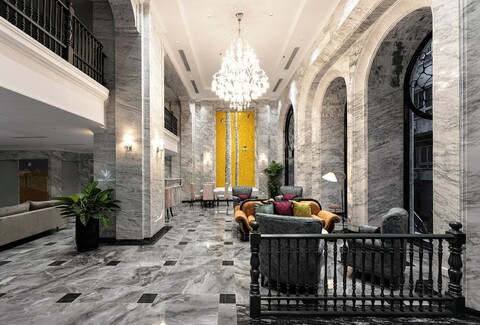 엘리 리나 호텔