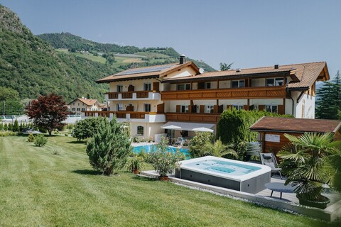 호텔 비쇼프호프 - 비스트로 자스민