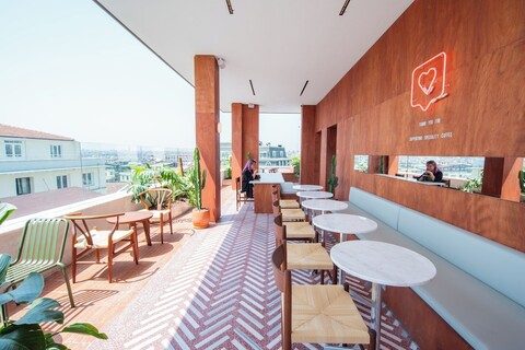 스테이 랩 타크심