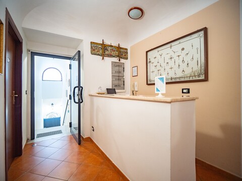 칼라마리나 룸스 B&B