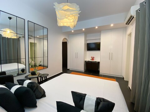 콜로나키의 이그저큐티브 아파트