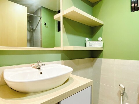 베스트 호미 2BR 앳 메이카르타  아파트먼트