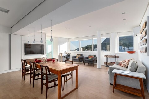 니스 인 레블론, 모로 2 이르마오스 전망, Guc6 ZN1