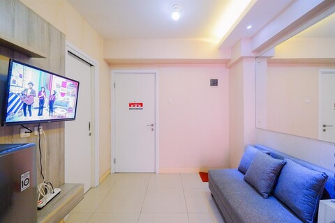 그린 프라무카 시티 아파트먼트의 전략적이고 편안한 2베드룸