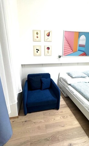 사이드 스트리트 아파트먼트