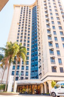 Flat Excelente em frente ao aeroporto de Congonhas - H1901