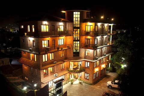 로얄 아스토리아 호텔