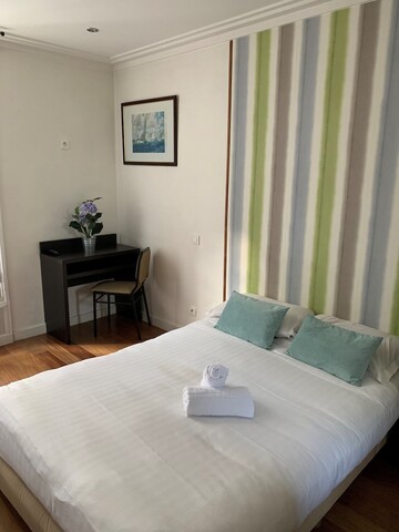 호텔 뒤 로이 레네