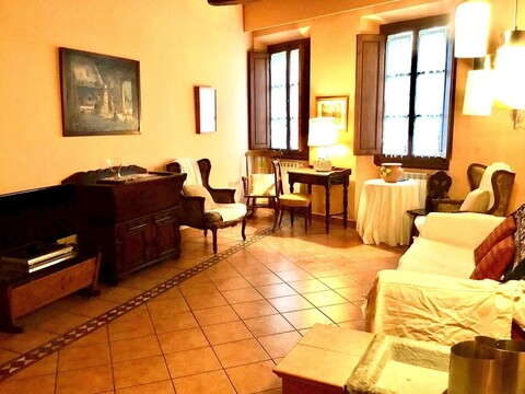 루오테 아파트먼트 퍼스트