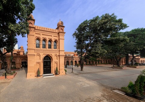 더 어스 암리트사르, 와인덤 트레이드마크 컬렉션