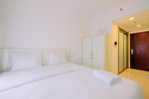 스카이 하우스 BSD 아에온 몰 근처 전략적인 스튜디오 아파트먼트