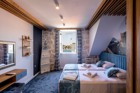 아파트먼트 앤 룸스 나이다