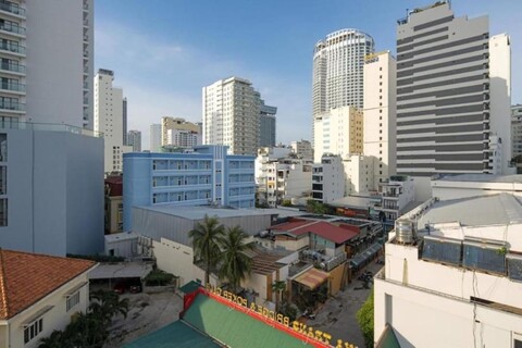 호텔 해피 히어