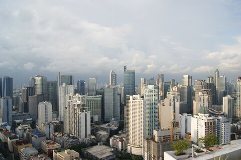 The Beacon Makati by mvmtransient