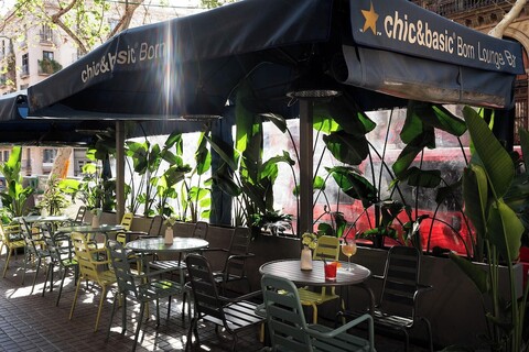 시크 & 베이직 본 부티크 호텔