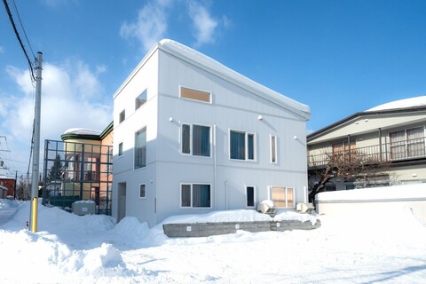 더 루나 라운지