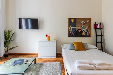 신선하게 디자인된 넓은 디모라 소페르가