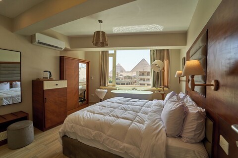 프레스티지 피라미드 인