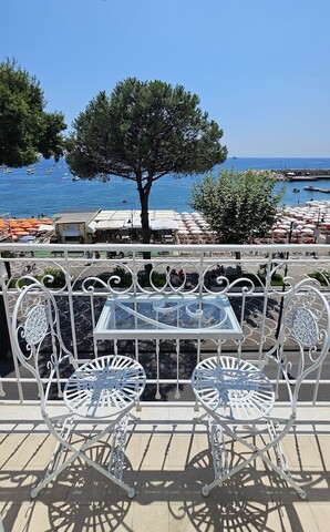 코스타 다말피의 해변가 갈레네