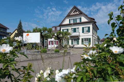 호텔 가르니 뢰슬리