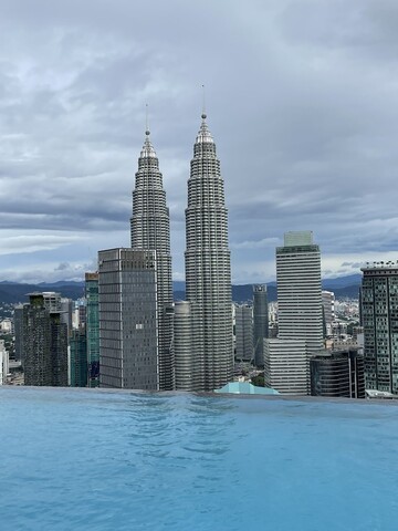 플래티넘 스위트 타워 2 KLCC
