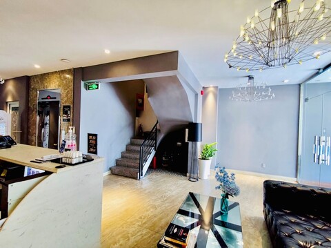 A IN HOTEL RIVERSIDE