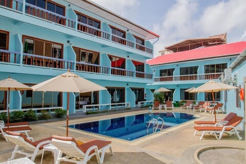 오샵 레지던스 파통 비치