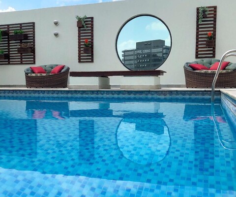 레케스 브라질 호텔 이스콜라