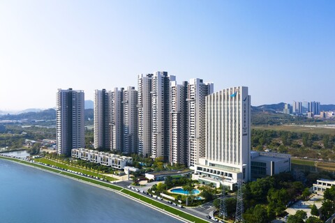 White Swan VYV Hotel
