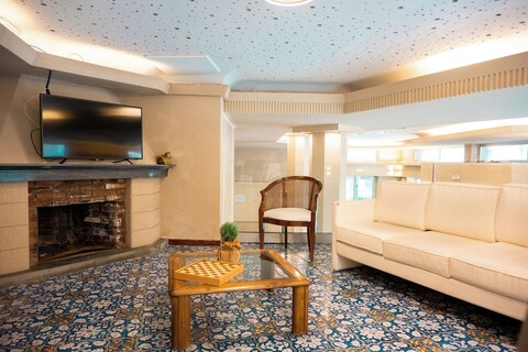 호텔 테르메 펠레그리니