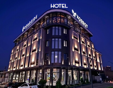 Khorrot의 로드사이드