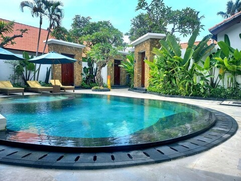 알람 제푼 빌라