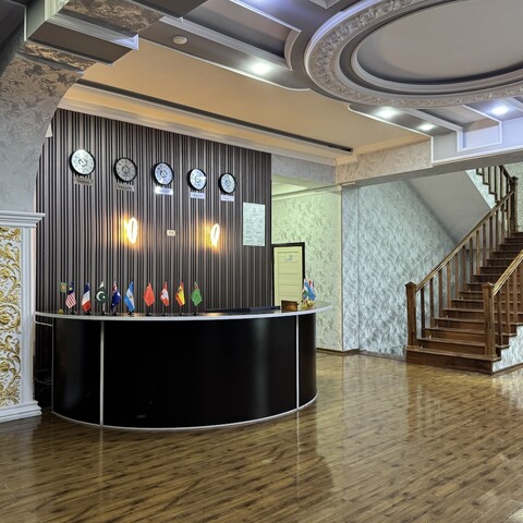 알 아르다 아비뉴