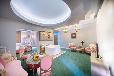 포에니치아 콤포르트 호텔