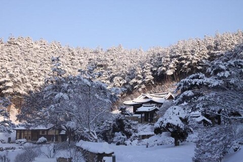 Gunja Village Hanok Stay