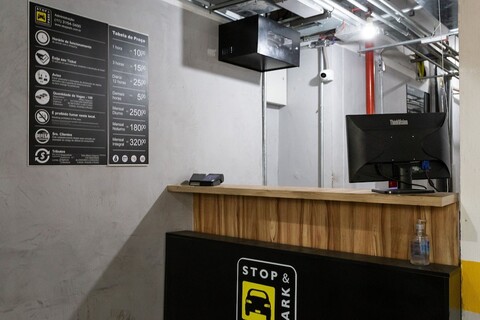 스튜디오스 레보우사스