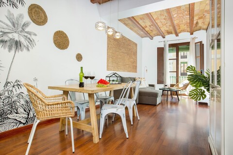 스테이 유니크 아파트먼트 지로나