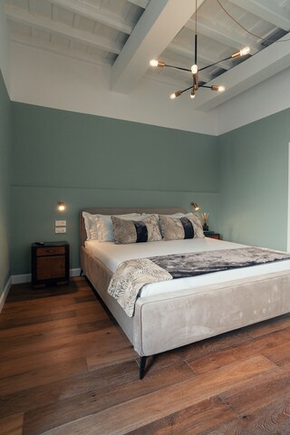 나만 오텔레리 몬티