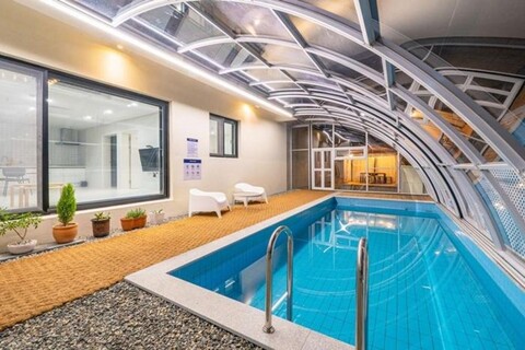 Maribel 317 Pool Villa