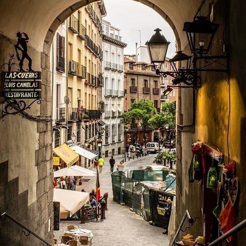 [예씨] 마드리드 핵심투어 (프라도+타파스+시내워킹 투어)｜오전/오후 선택, 허니문 추천 -i