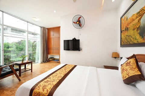 퀸 호텔 사이공 에어포트