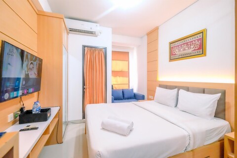 미니멀리스트 외관의 스튜디오 트랜스파크 치부부르 아파트