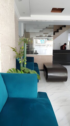 로열 그랜드 게스트 하우스