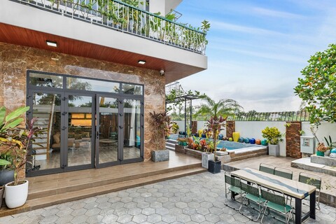 한강 근처 솔 빌라 4BR